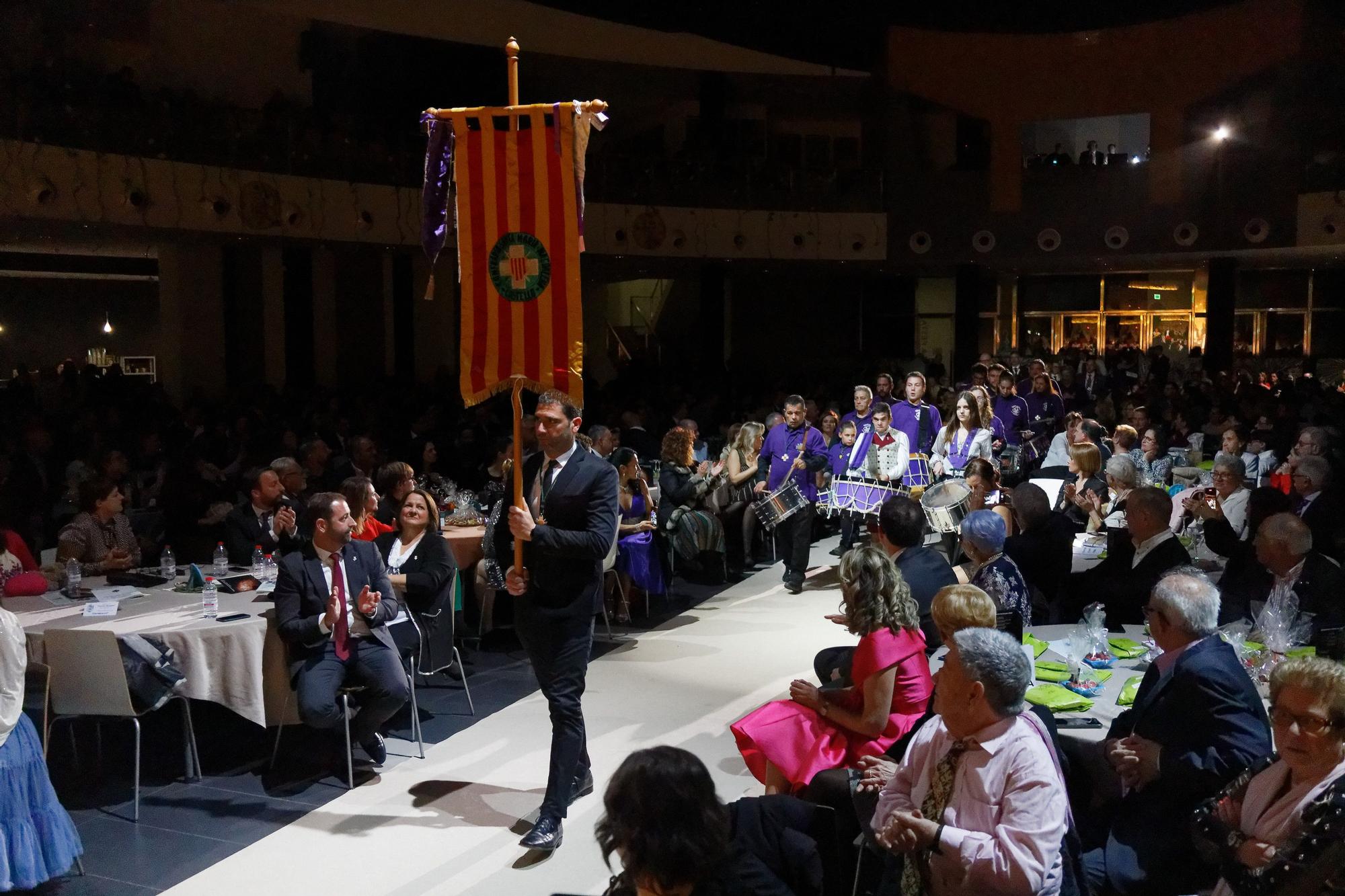 Imágenes Gaiata 6 | Una presentación ‘salvaje’ y original de Farola-Ravalet para Teresa, Paula y Adrián