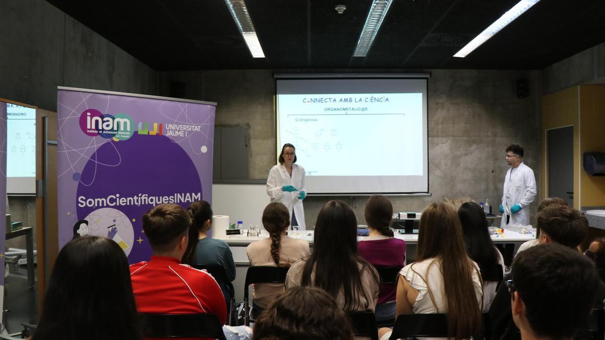 La Universitat Jaume I de Castelló ha représ el programa Connecta amb la Ciència