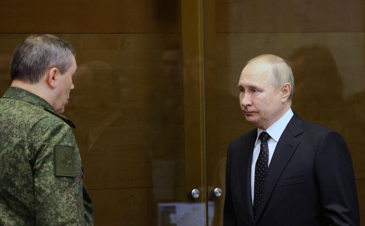 Putin promet al seu Exèrcit tot el que necessiti a Ucraïna