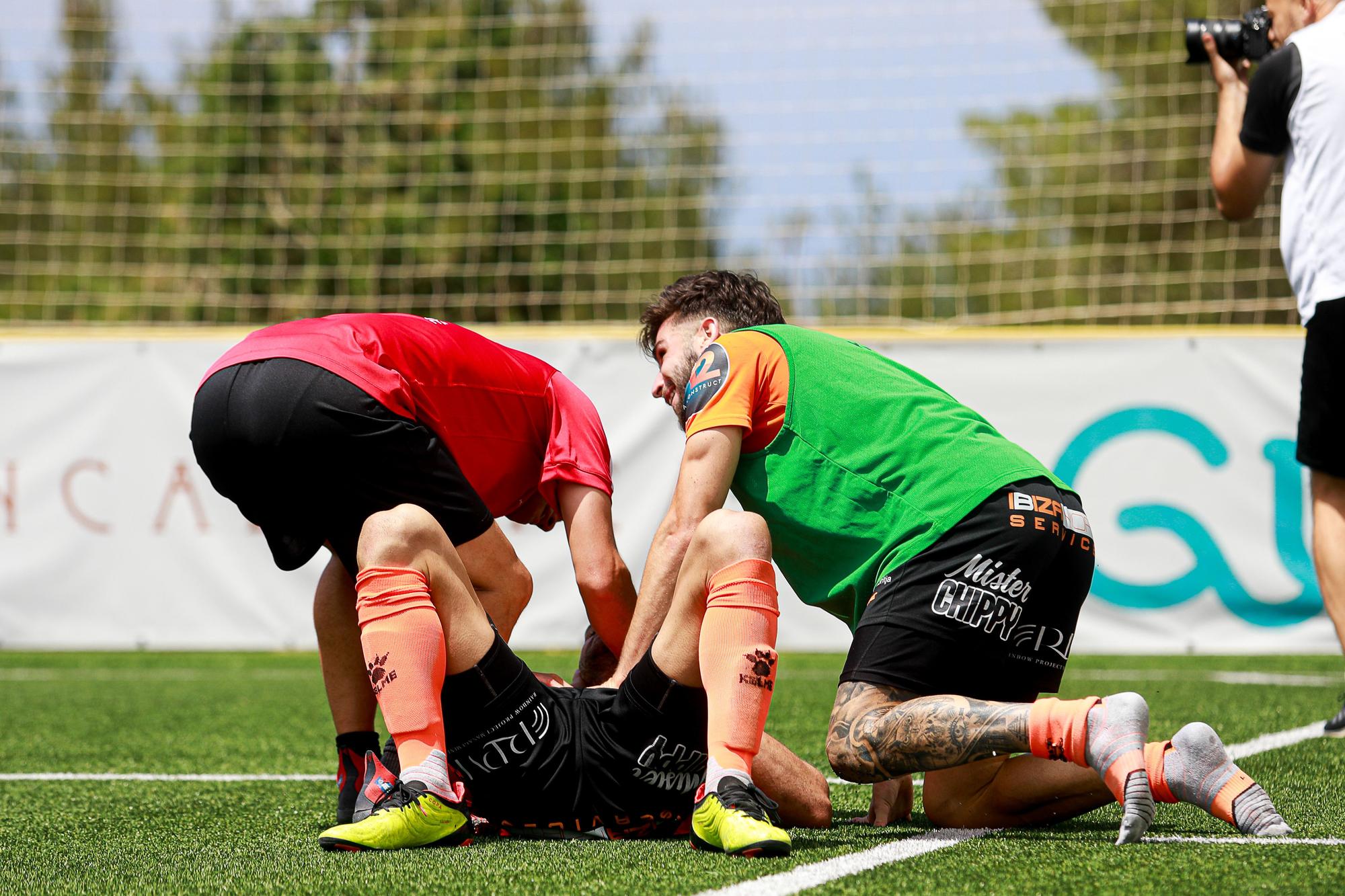 Mira aquí todas las fotos del partido entre la Penya Independent y el Ejea