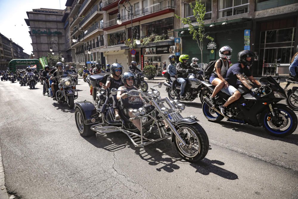 Más de 2.000 motoristas participan en ‘Moto Rock FM Mallorca’