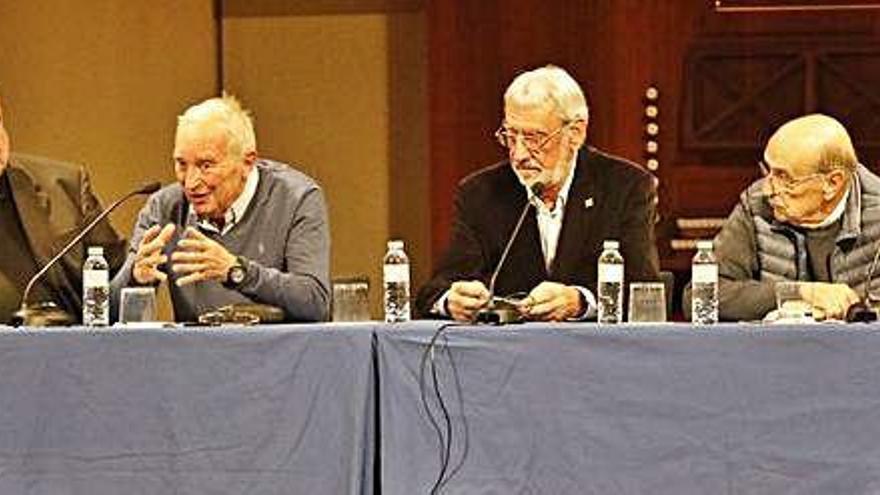 Jordi Grau, Joan Escuder, Josep Maria Figueras i Josep Maria Pinsach.