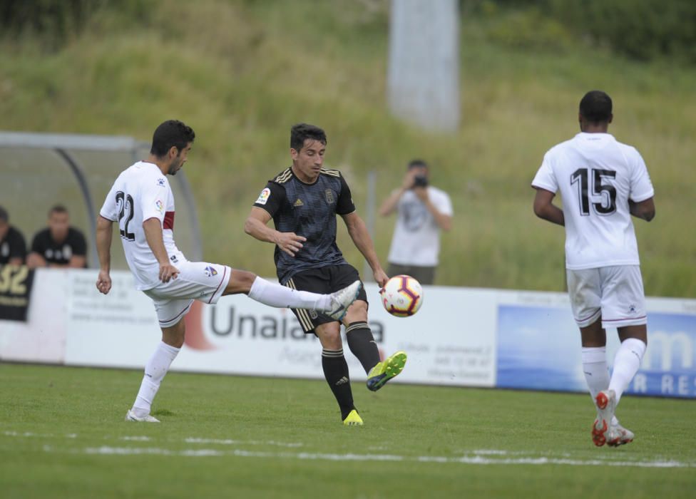 El Real Oviedo se impone 2-1 al SD Huesca