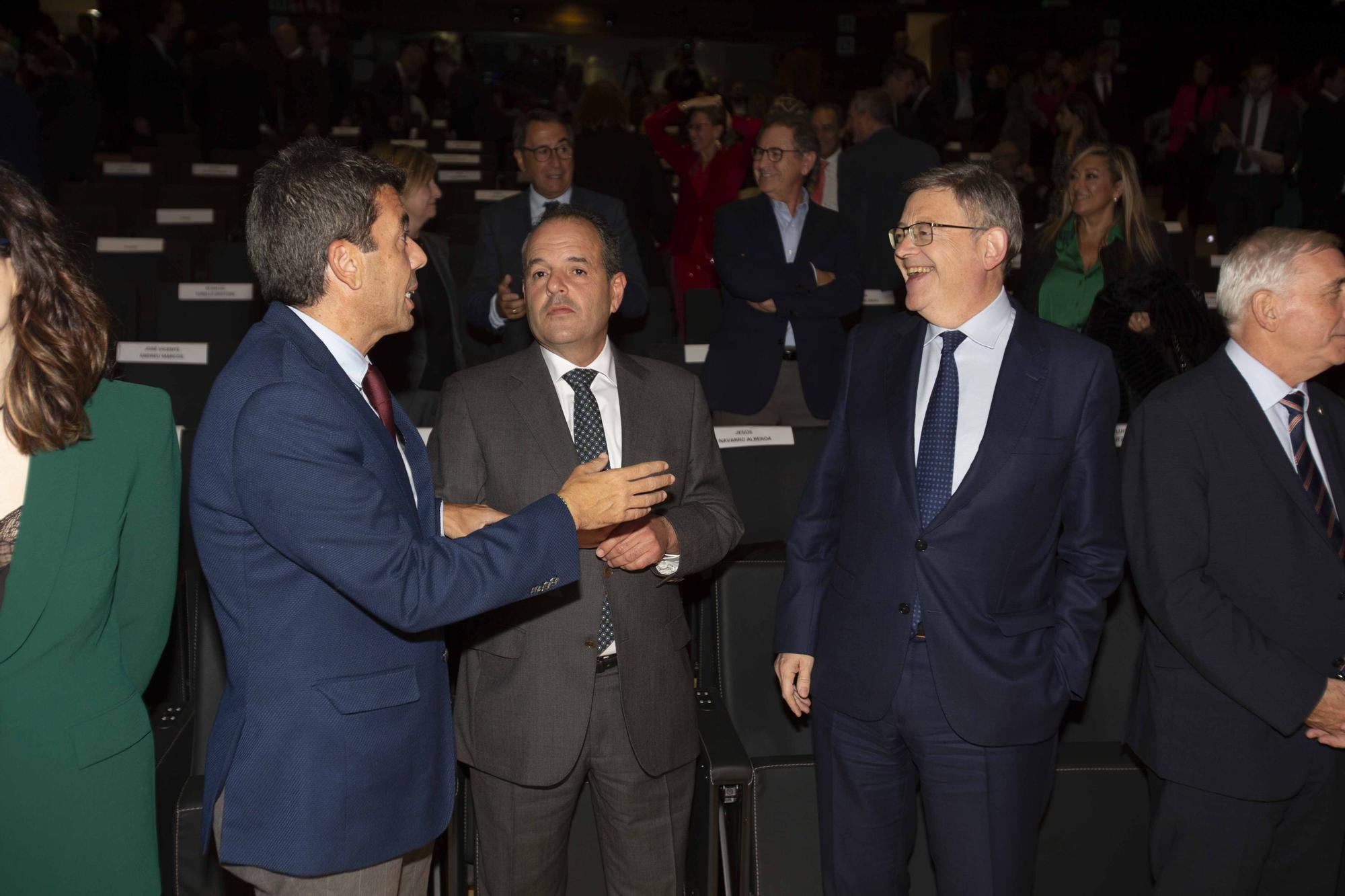 Reconocimiento a Juan Riera y José Luis Gisbert en la Noche de la Economía