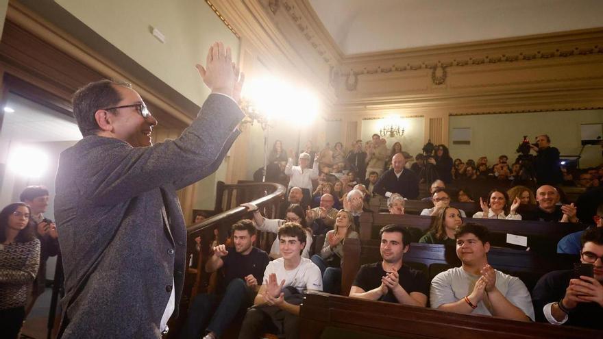 Juan Luis Gandía gana las elecciones al Rectorado de la Universitat de València