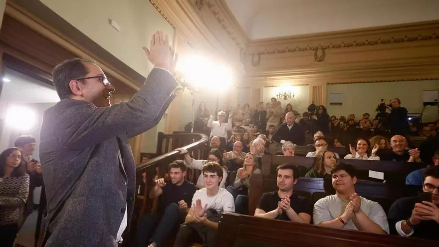 Juan Luis Gandía gana las elecciones al Rectorado de la Universitat de València
