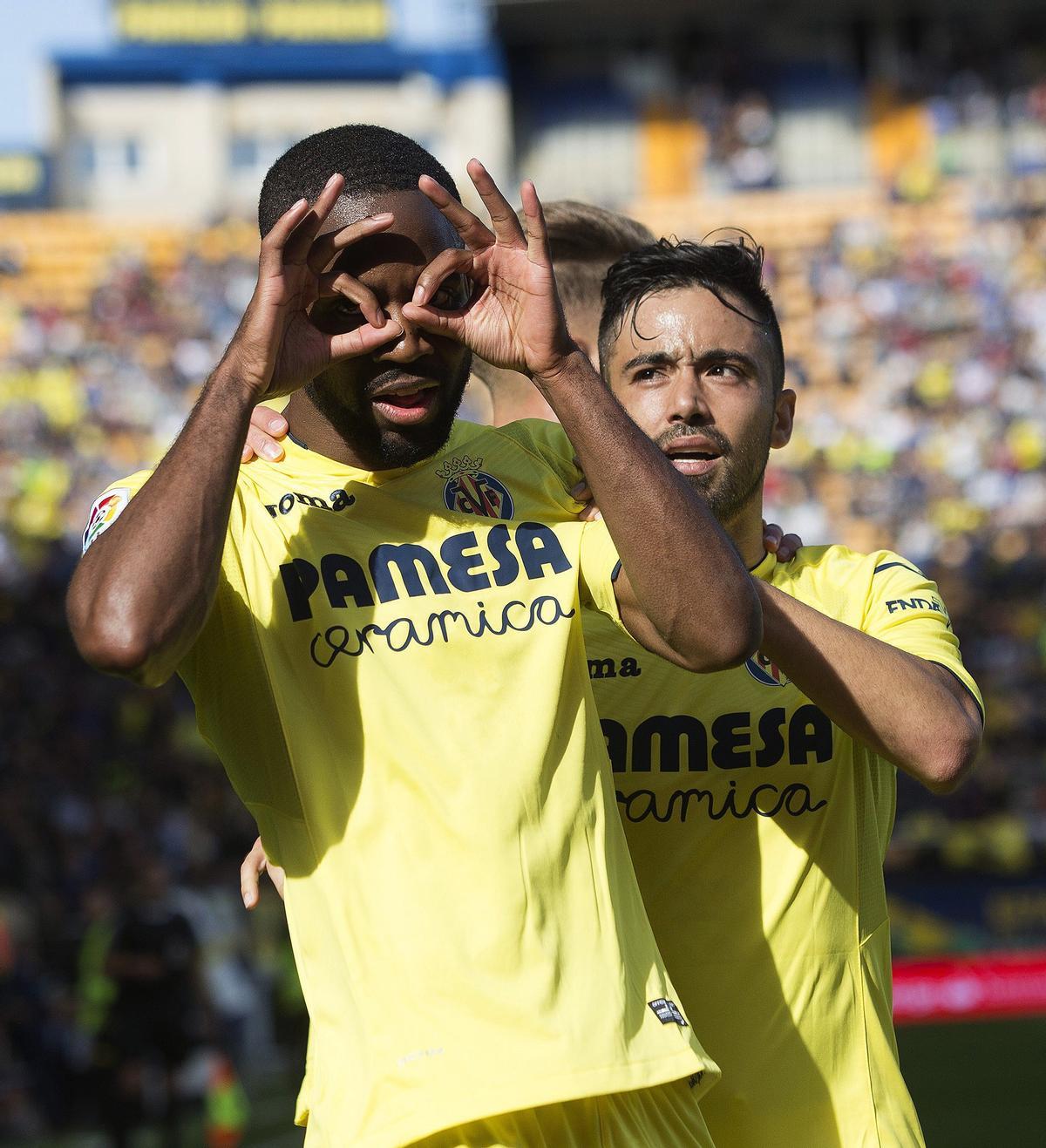 Bakambu, tras un gol en La Cerámica.
