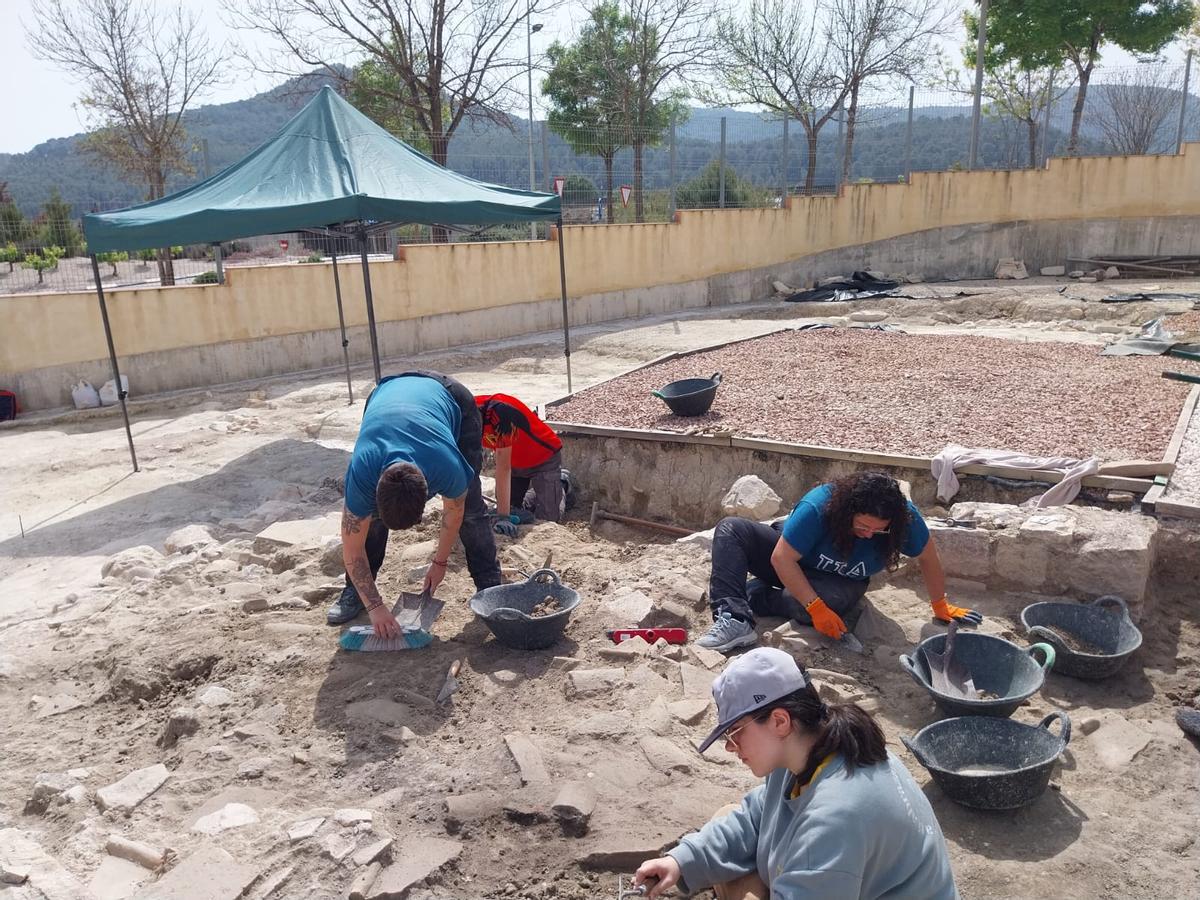 Trabajos de excavación en La Sort de Ròtova.
