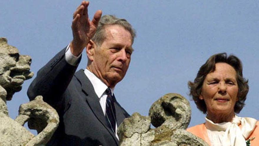 La reina Ana, junto con Miguel de Rumanía.