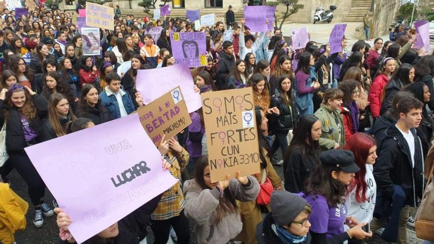 Las jóvenes viguesas se ponen en pie: &quot;Tú, machista, estás en nuestra lista&quot;