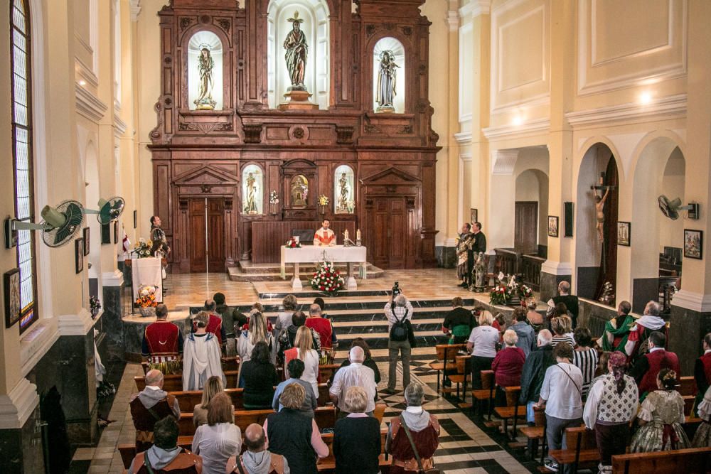 Fontilles vive los Moros y Cristianos de Alcoy