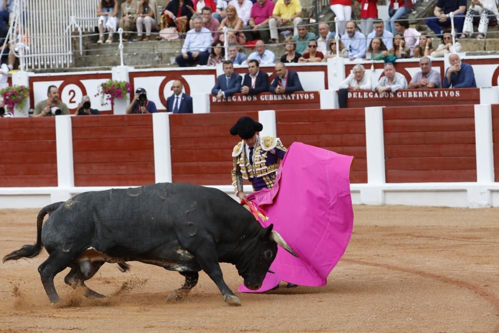 Segunda corrida de toros en El Bibio