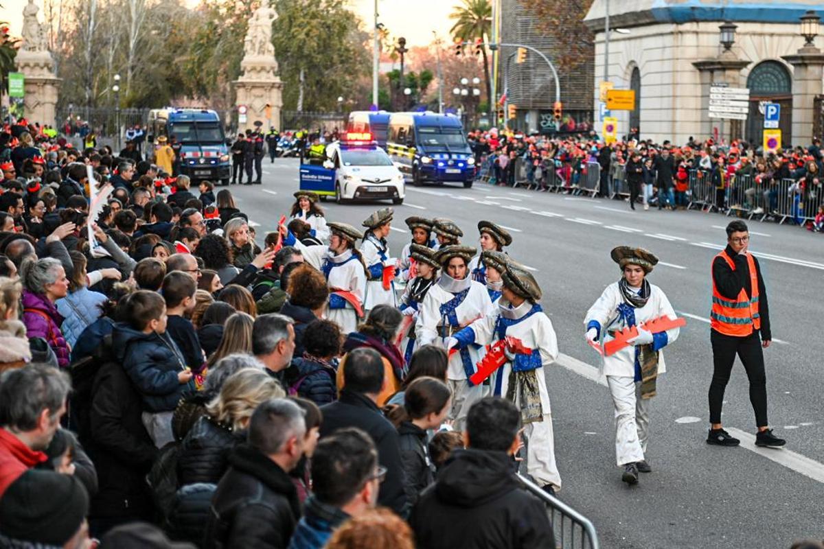 Miles de niños esperan la llegada de los Reyes Magos