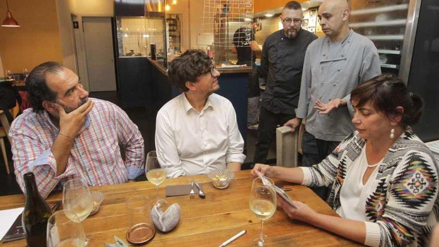 El maridaje de vino y tapa, a examen en Picadillo