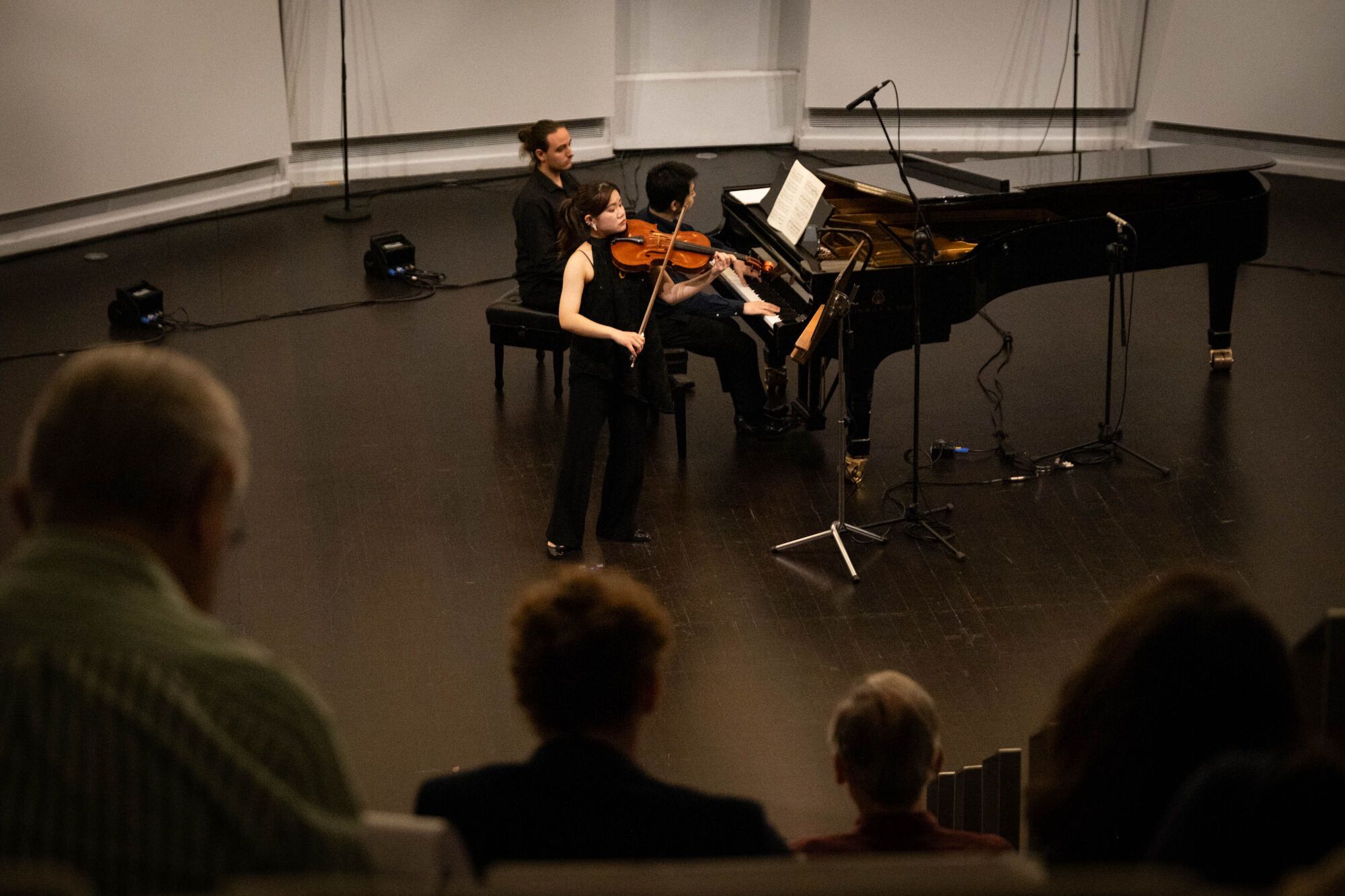 12 seleccionados de diferentes países compiten en el Tenerife Internacional Viola Competition. 