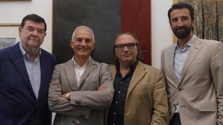 El decano saliente Rafael Dura, Salvador Lara, Luis Sendra y Alfonso Díaz Segura.