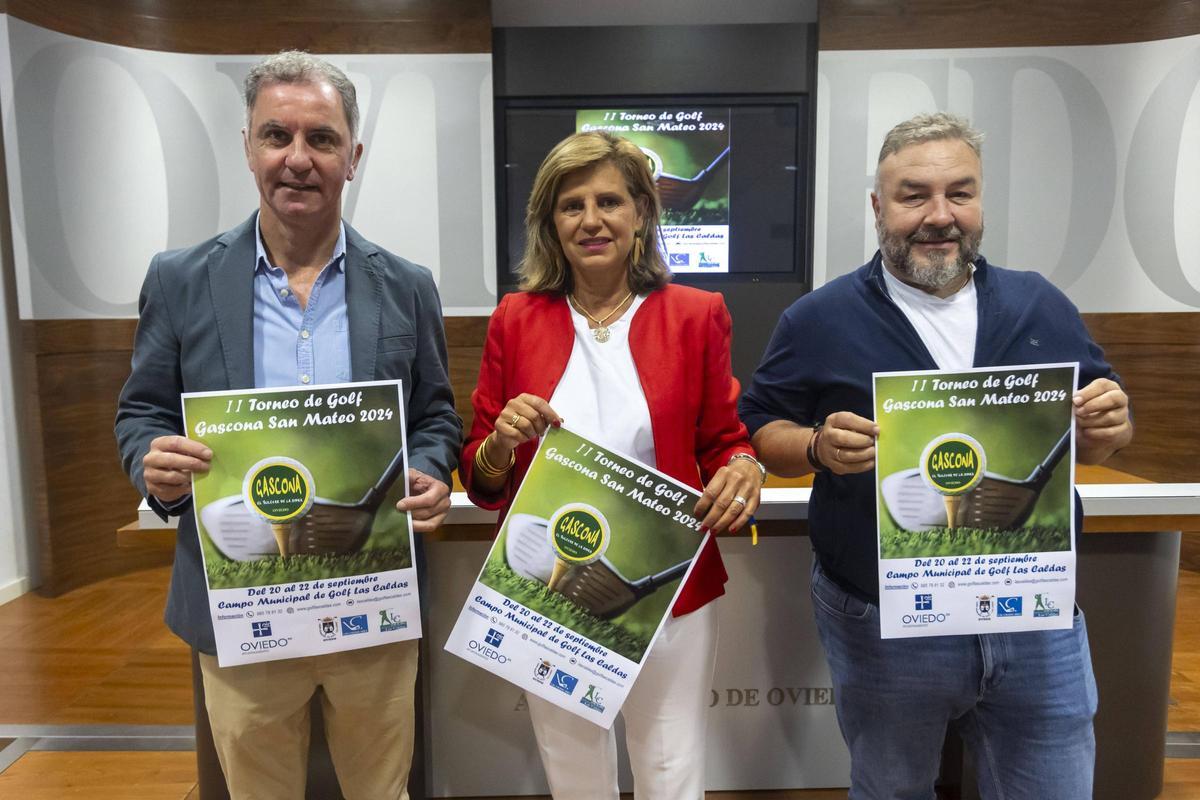 Por la izquierda, Jesús Canteli, Conchita Méndez y Pedro Caramés.