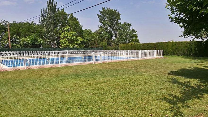 Las piscinas de Bardallur vuelven a abrirse al baño con restricciones