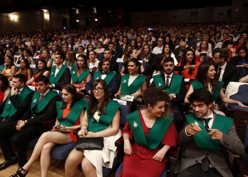 Graduación de Enfermería y Fisioterapia