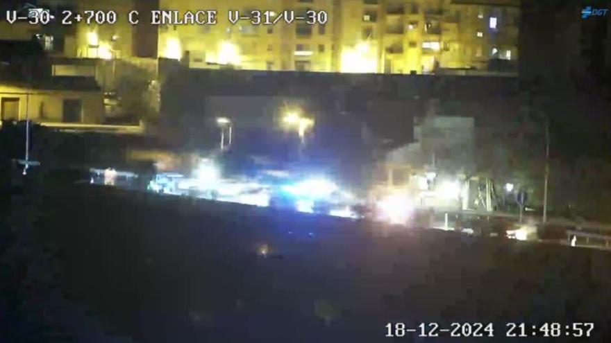 Un motorista fallece en la V-30 al estrellarse a la entrada de Castellar