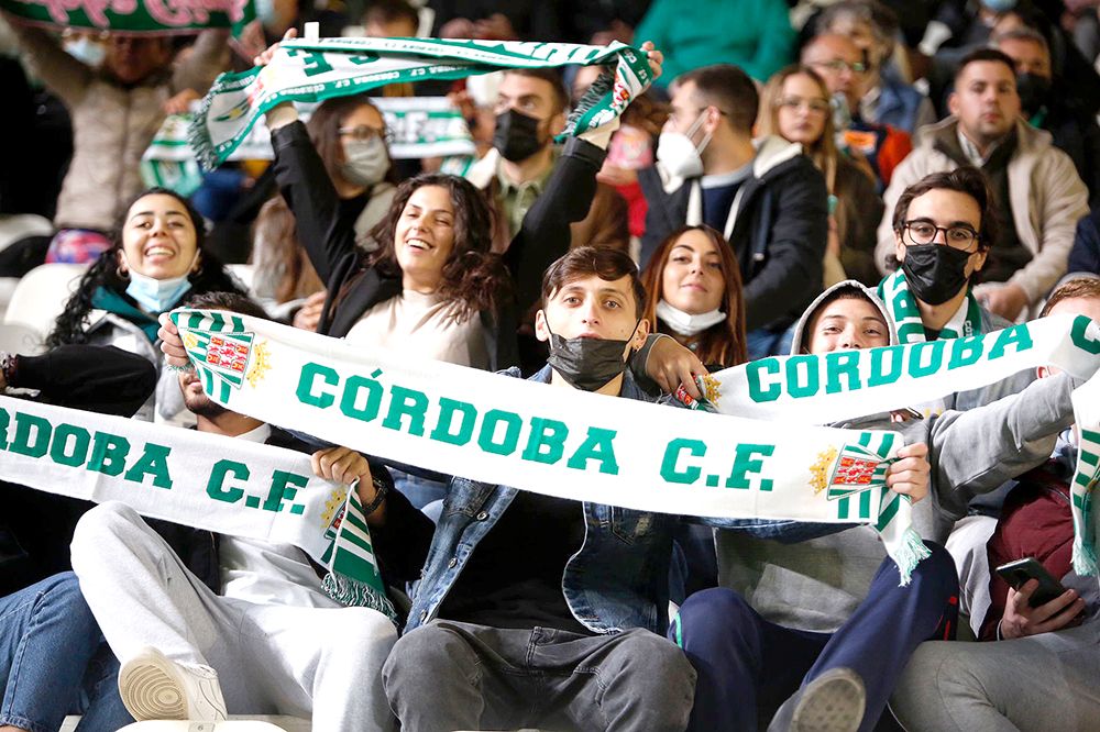 Córdoba CF - Montijo/Las imágenes de la afición en el Arcángel