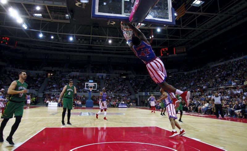 La exhibición de los Globetrotters cautivó al pabellón Príncipe Felipe