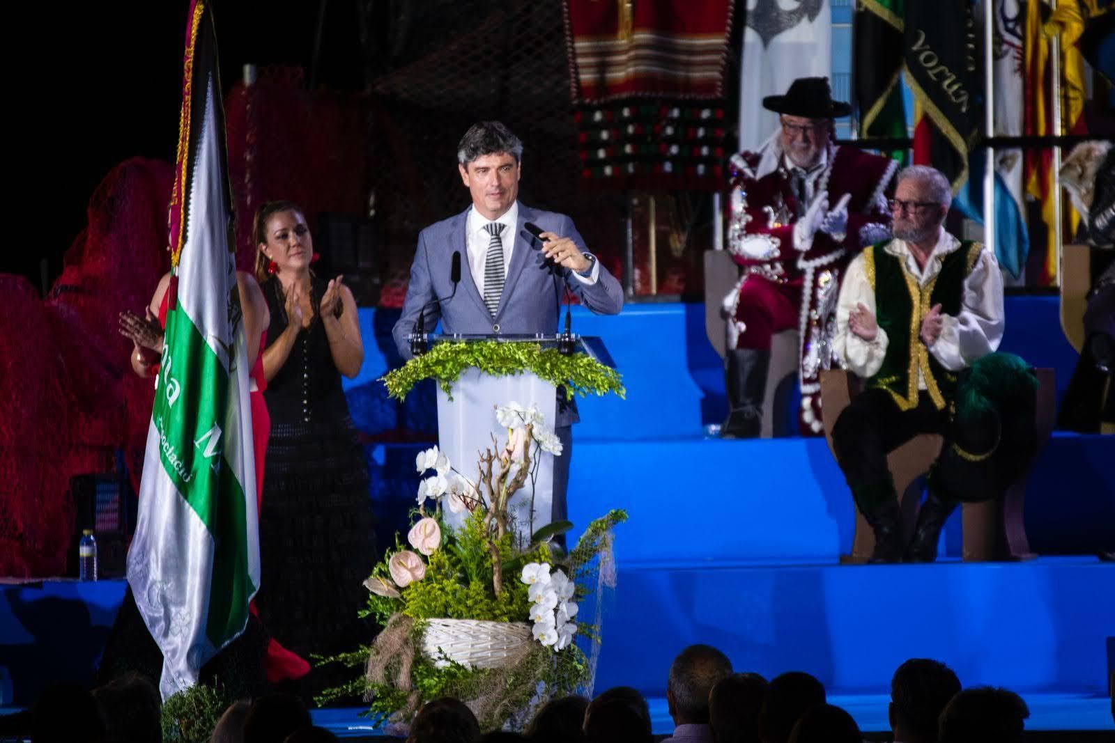 La Vila presenta a sus cargos paera los Moros y Cristianos 2025