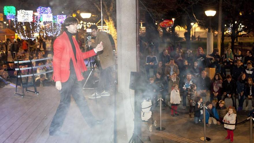 El Mago Nacho en una actuación en Begoña.