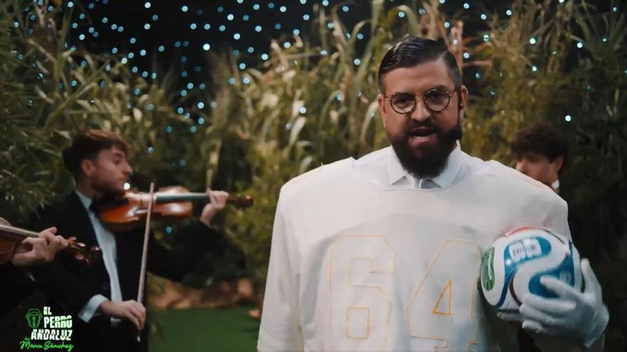 Al ritmo de Bad Bunny y desde Sevilla: así fue el aplaudido estreno de 'El perro andaluz' de Manu Sánchez en RTVE