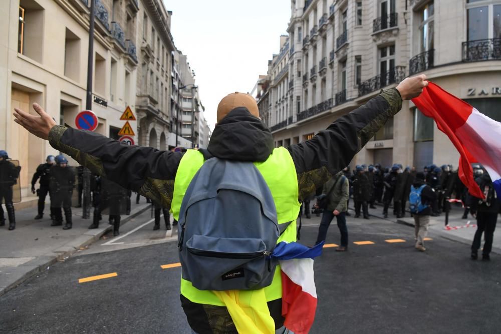 Protesta de los 'chalecos amarillos' en París