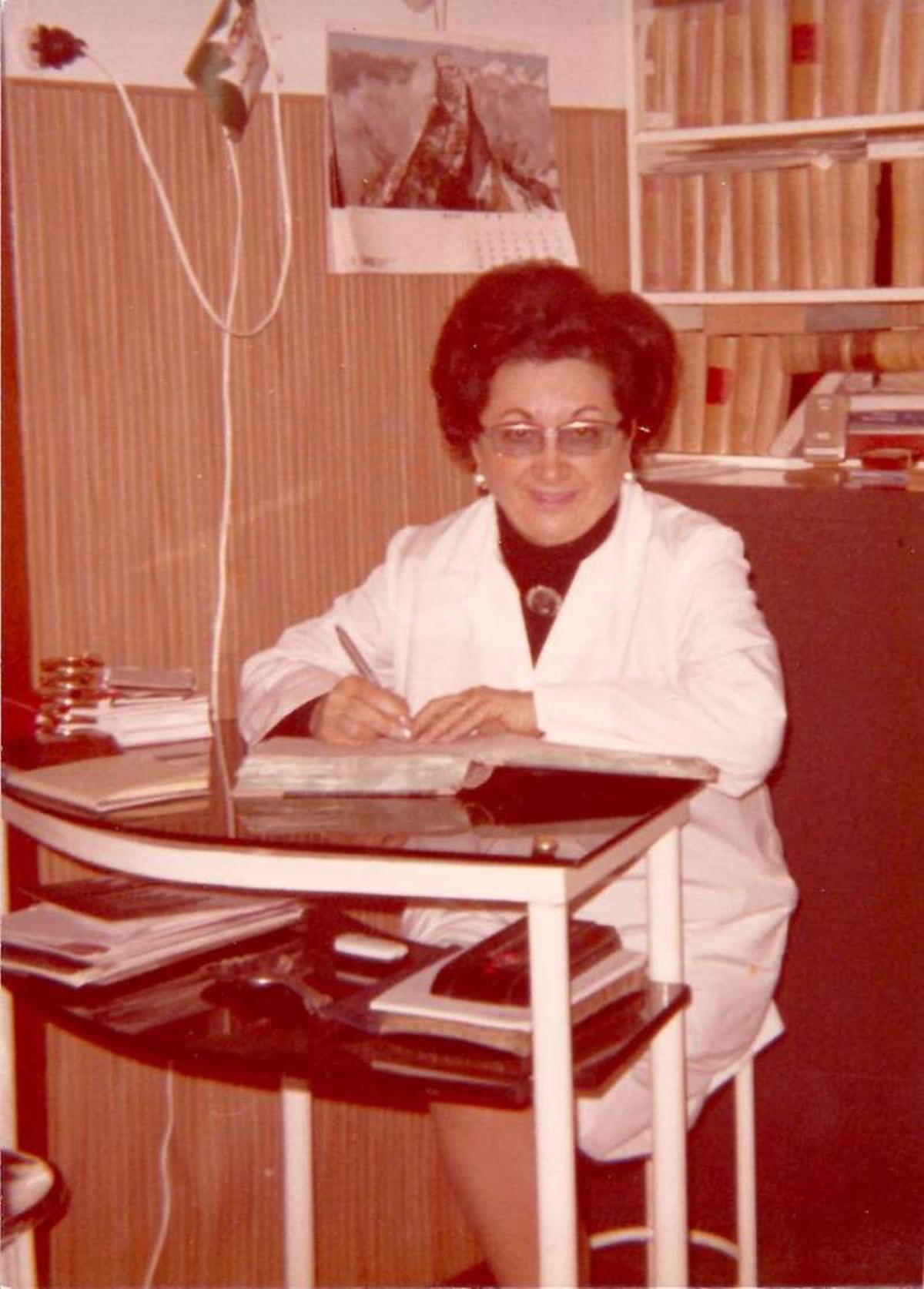 Carmen Piera en su clínica.