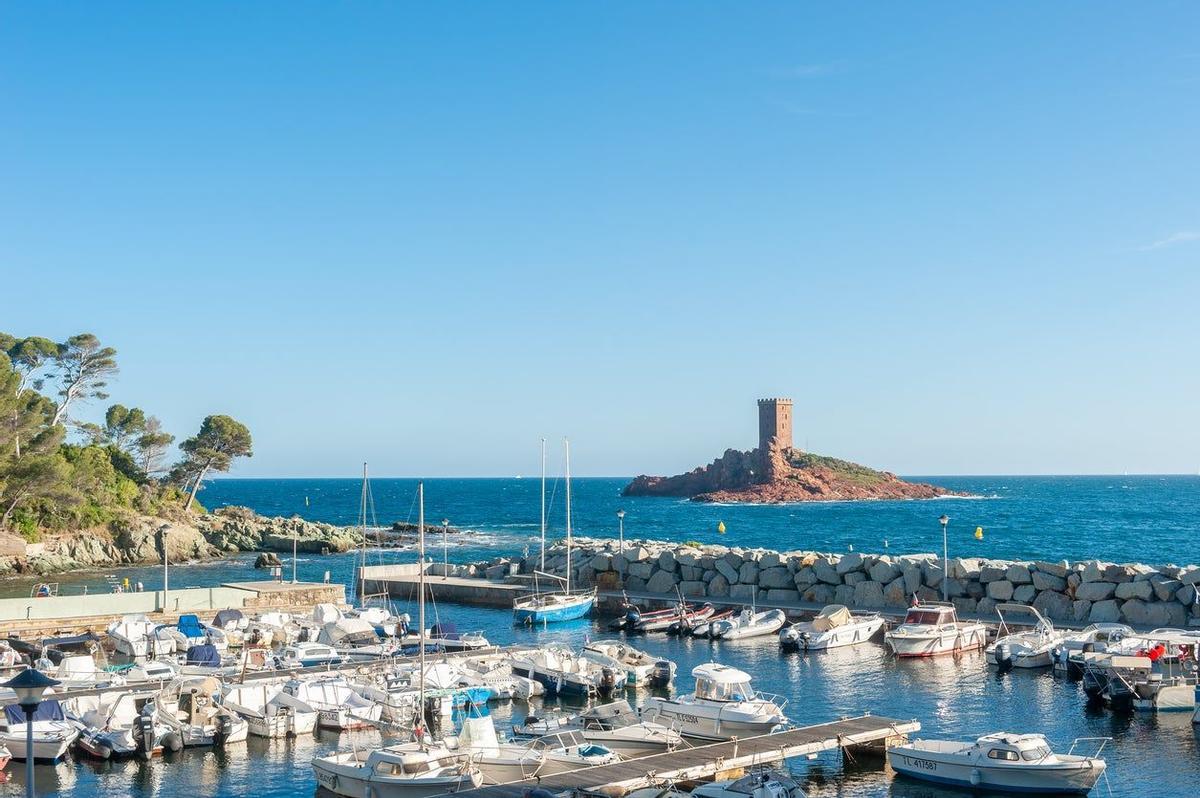 Puerto de Poussai, Riviera francesa