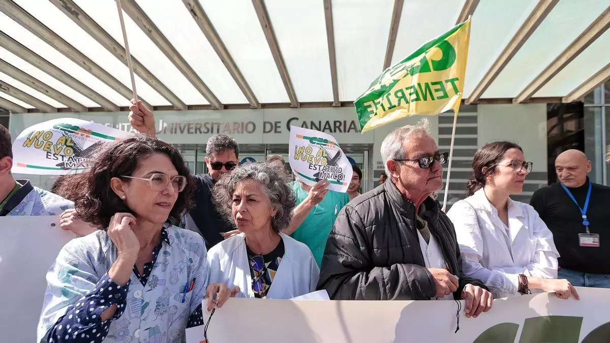 Los médicos canarios dan un ultimátum de 15 días al SCS para que presente propuestas y evite más huelgas