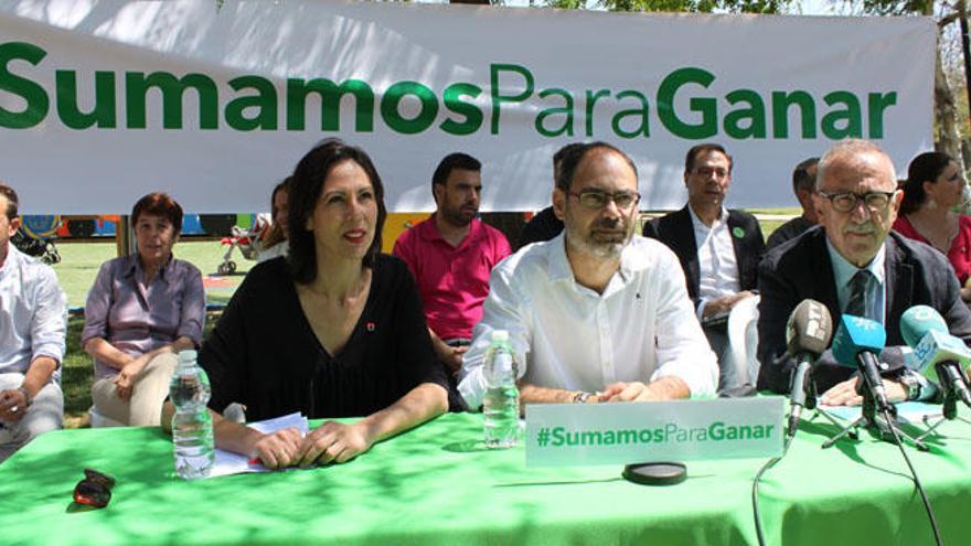 De izquierda a derecha: Eva García, Alberto Montero y Carlos Hernández Pezzi.