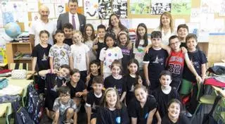 Los alumnos del colegio Fernández Flórez preguntan a Inés Rey