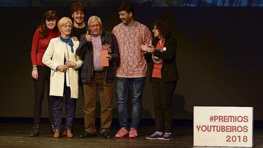 Un momento da gala de entrega dos premios Youtubeir@s, onte, no Teatro Colón da Coruña.