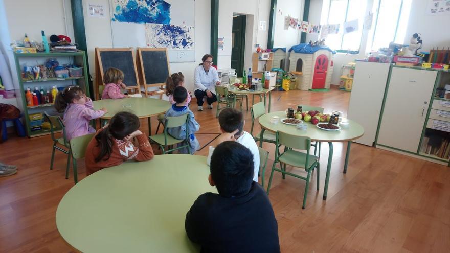 El Serida celebra en la escuela de Quintes el Día de la mujer y la niña en la ciencia