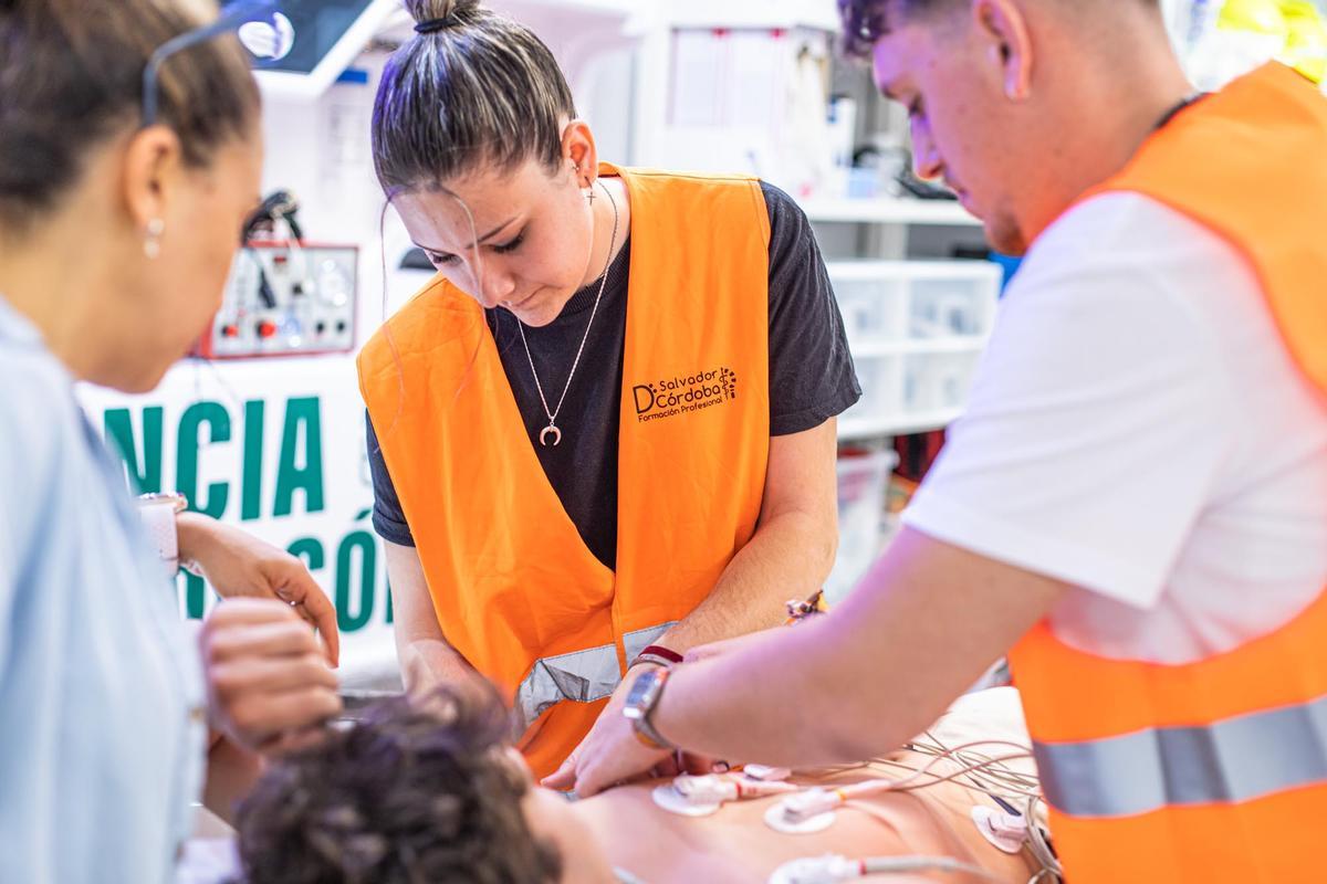 Centro Docente Privado Salvador de Córdoba ofrece ciclos formativos de la rama sanitaria.