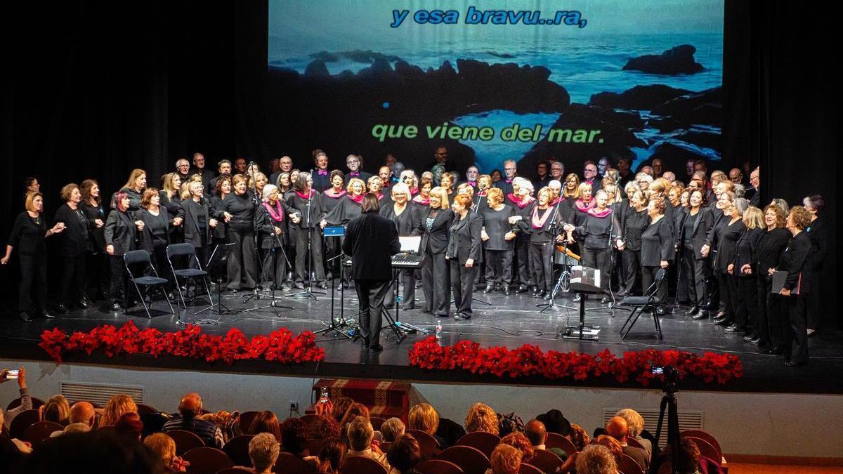 Una actuación de la Sociedad Coral La Felguera "Maestro Lozano"