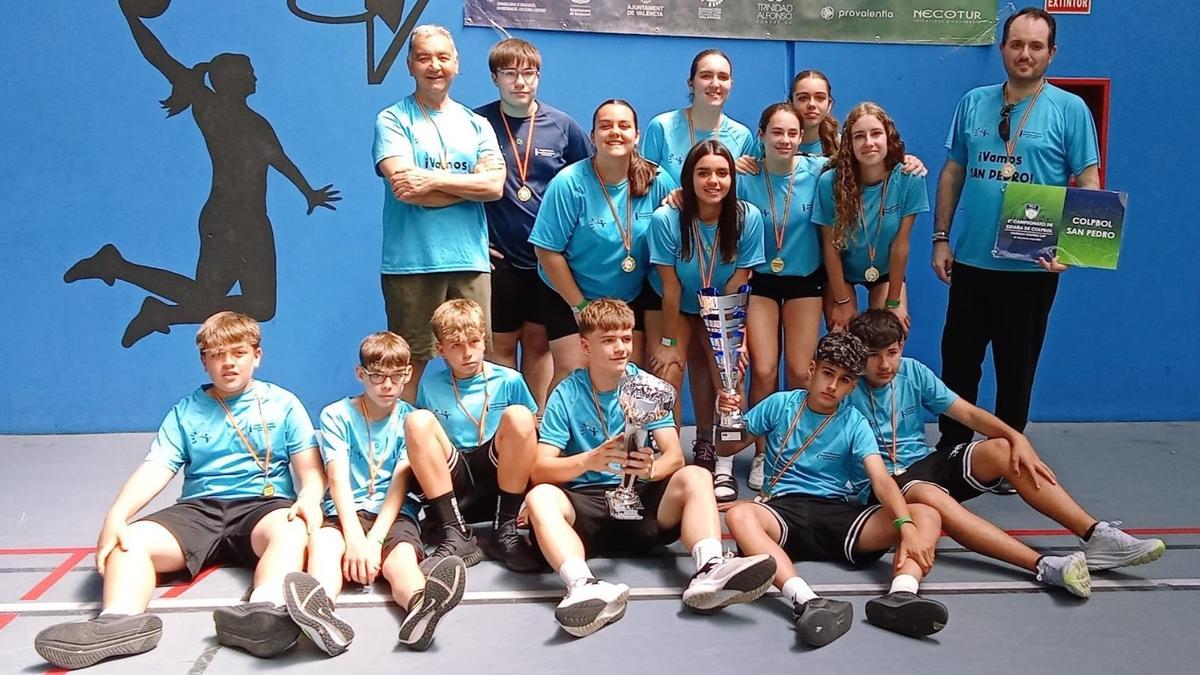 Equipo que se proclamó campeón de España de colpbol.