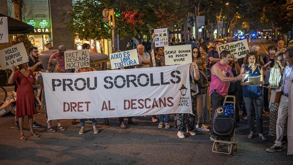 Les terrasses d’Enric Granados tancaran des d’aquest divendres una hora abans