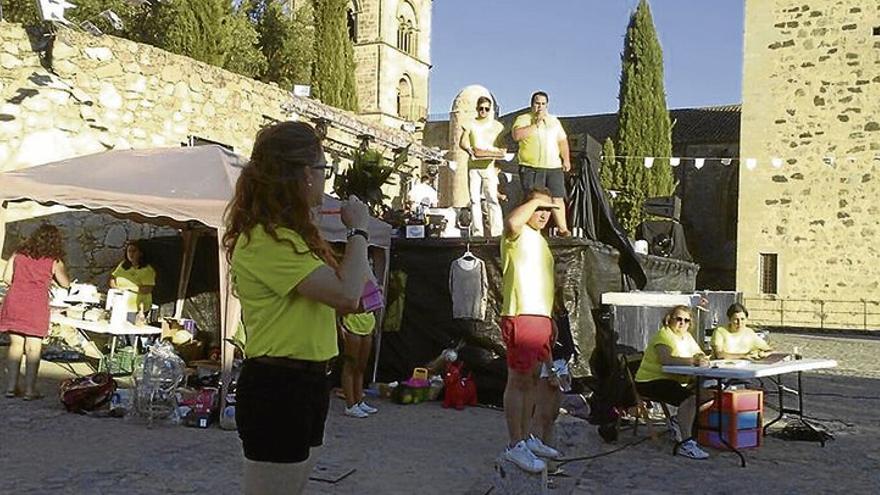 El casco antiguo se prepara para las fiestas de la Asunción