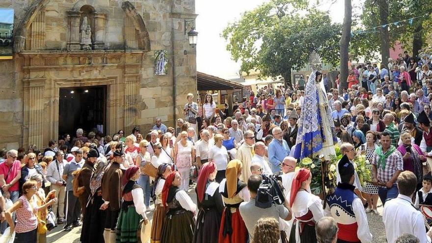 Las fiestas de El Carbayu vuelven a los dos días de duración y recuperan la procesión