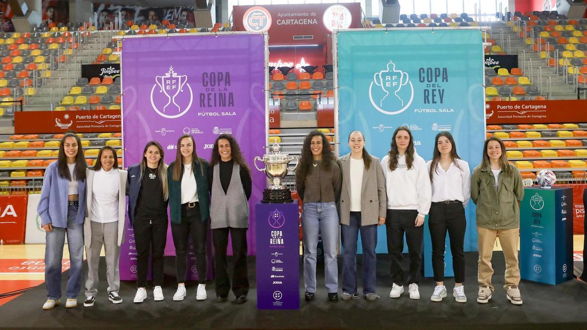 Jugadoras de los ocho equipos que disputarán en Cartagena la Copa de la Reina
