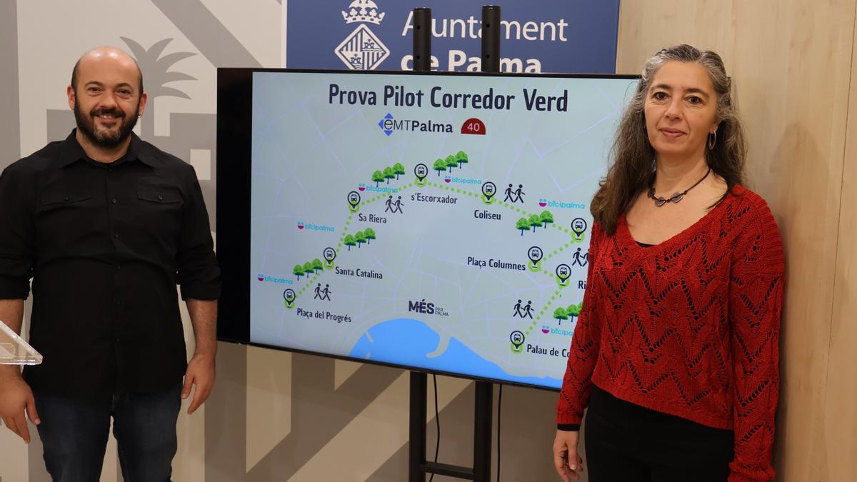 Los regidores de Més per Palma Miquel Àngel Contreras y Neus Truyol.