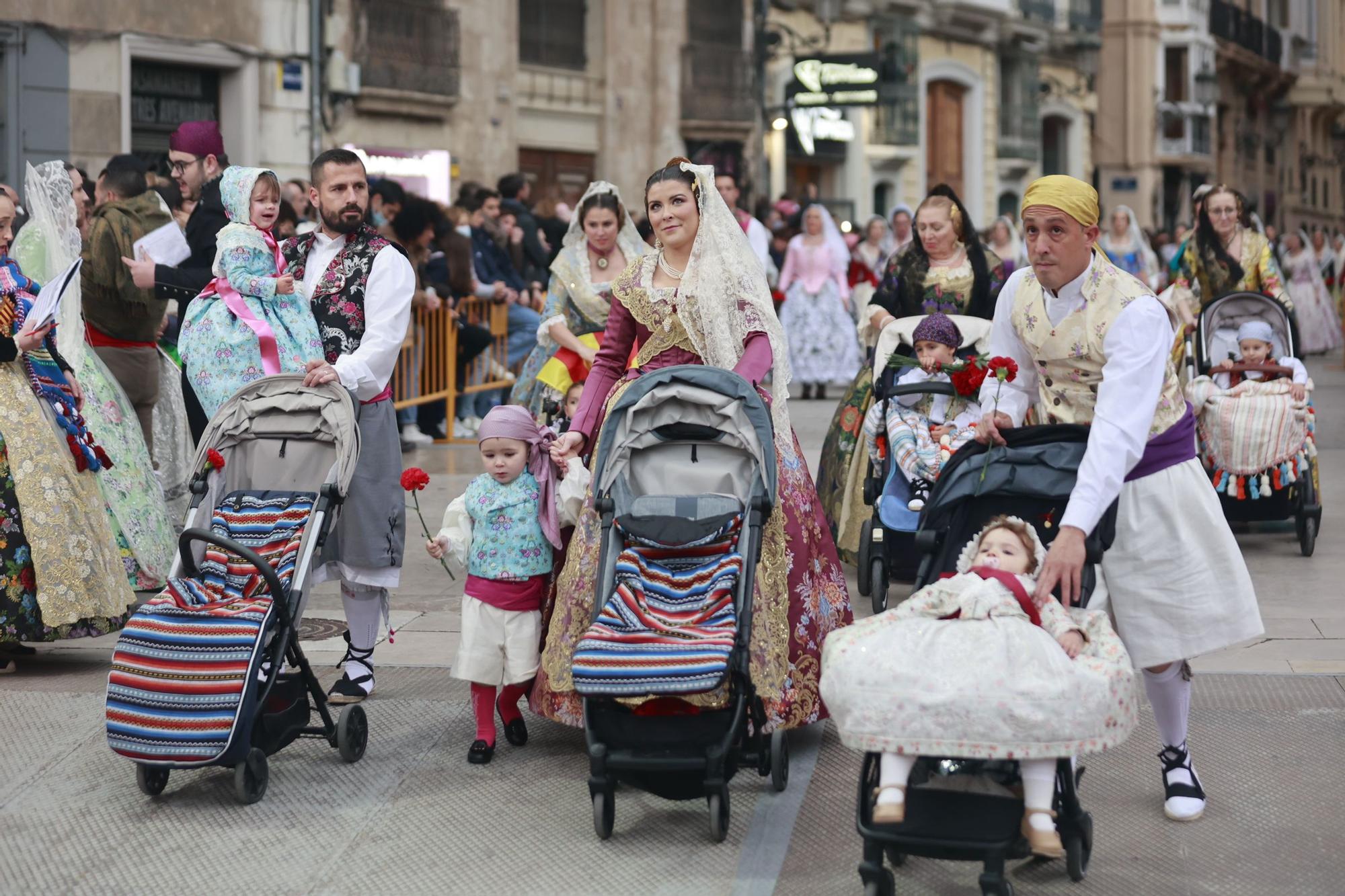 Búscate en el segundo día de ofrenda por la calle Quart (entre las 18:00 a las 19:00 horas)