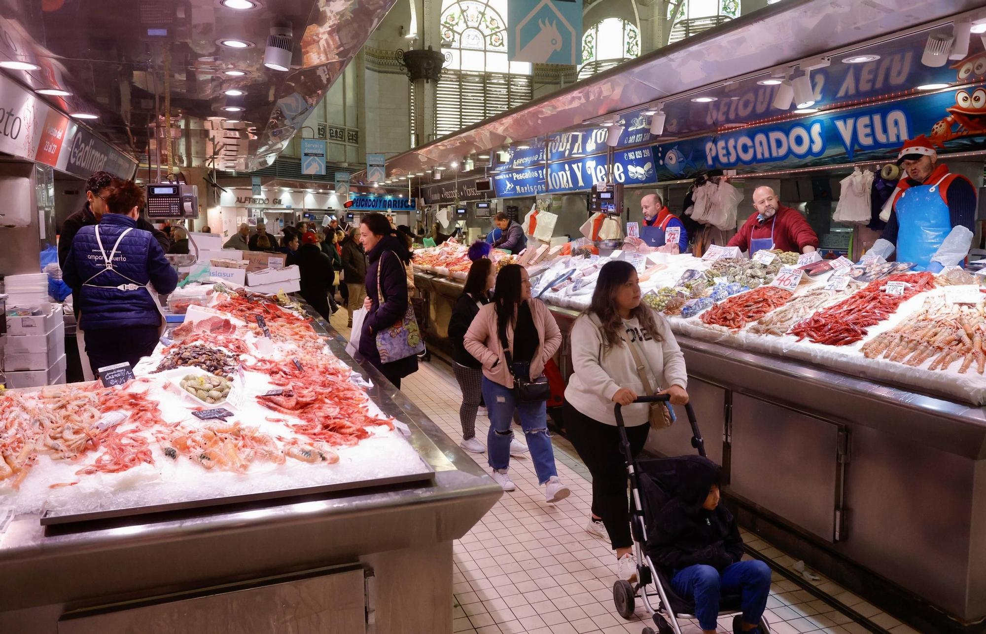 Compras de última hora en València: el Mercado Central, lleno