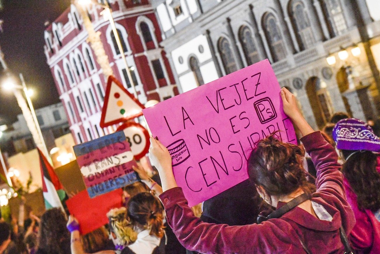 La manifestación del 8M en Las Palmas de Gran Canaria, en imágenes