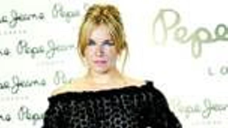 Sienna Miller: LA ACTRIZ, PILLADA DESNUDA JUNTO A BALTHAZAR GETTY