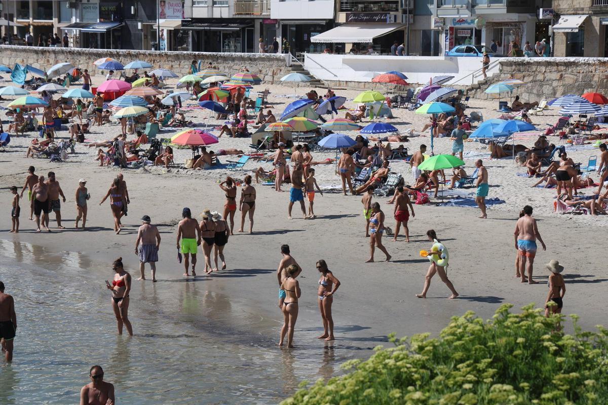 Las comarcas de O Salnés y Pontevedra están a rebosar, y sus playas son una de las razones.